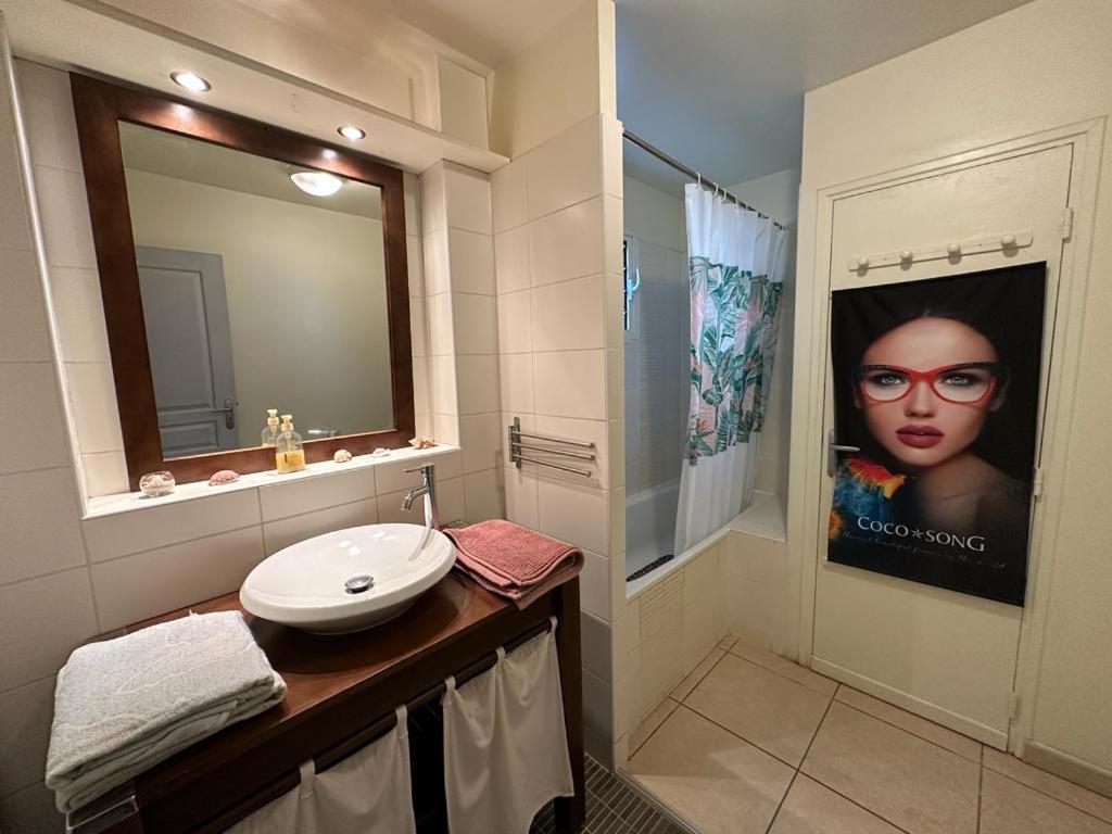 Appartement T3 Proche Aeroport Et Nordev Sainte-Clotilde Extérieur photo